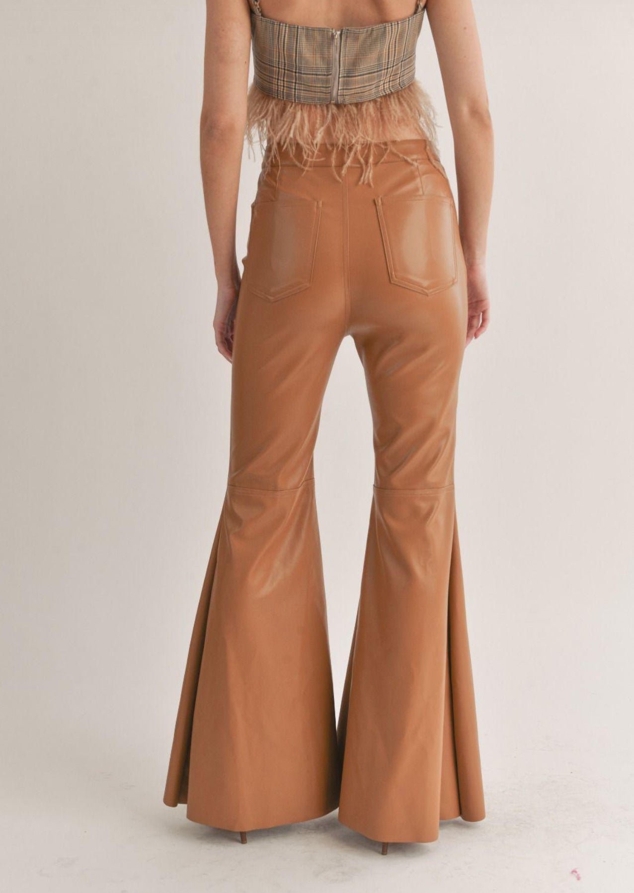 PANTALÓN FLARE